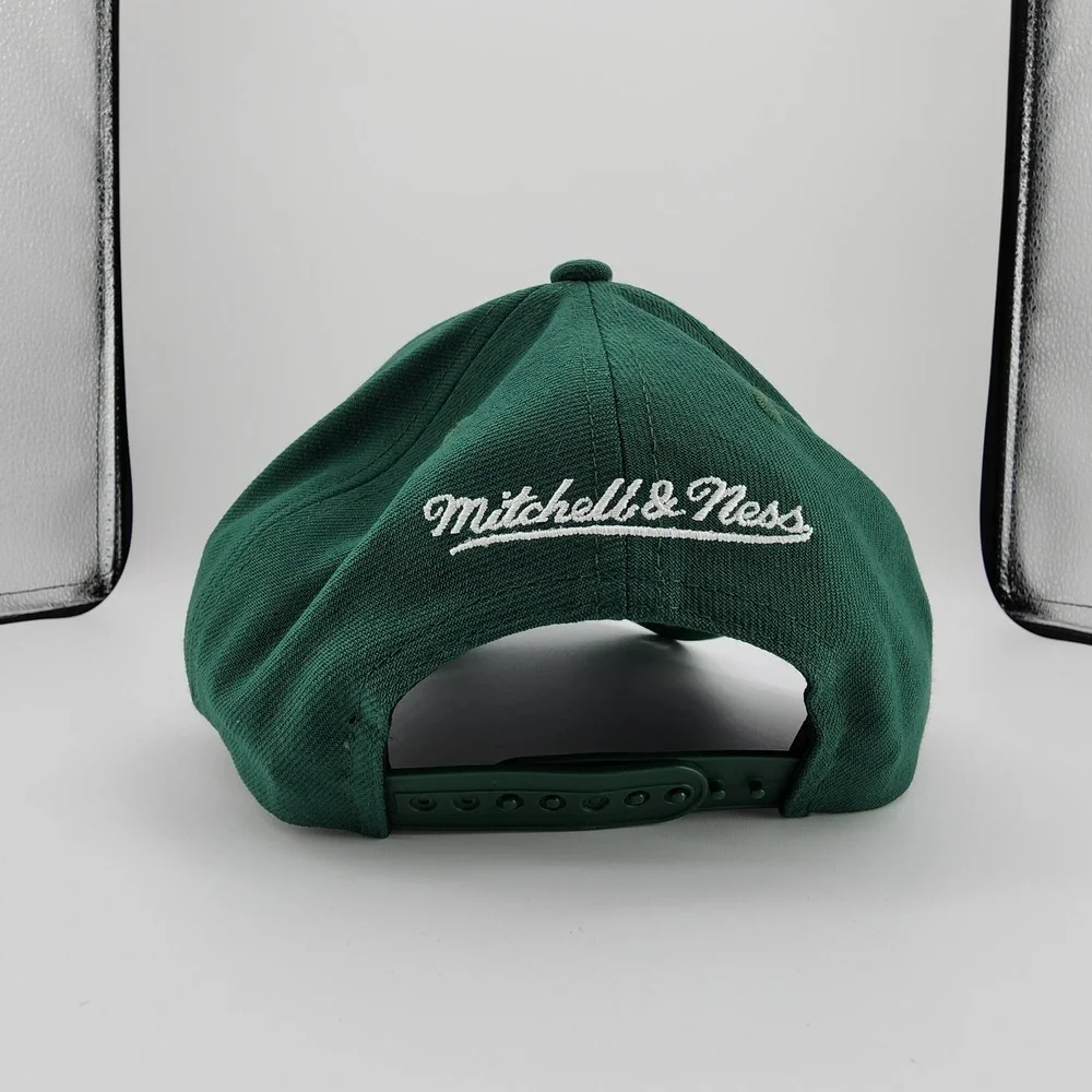 Mitchell & Ness Oakland Athletics Hat Mens OSFA Green Elephant Logo Snapback NEW